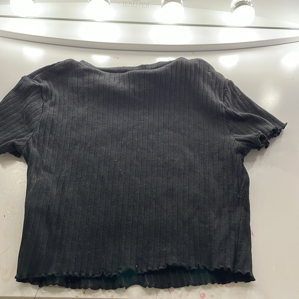 Black SHEIN cropped tight fitting top - Picture 2 of 3
